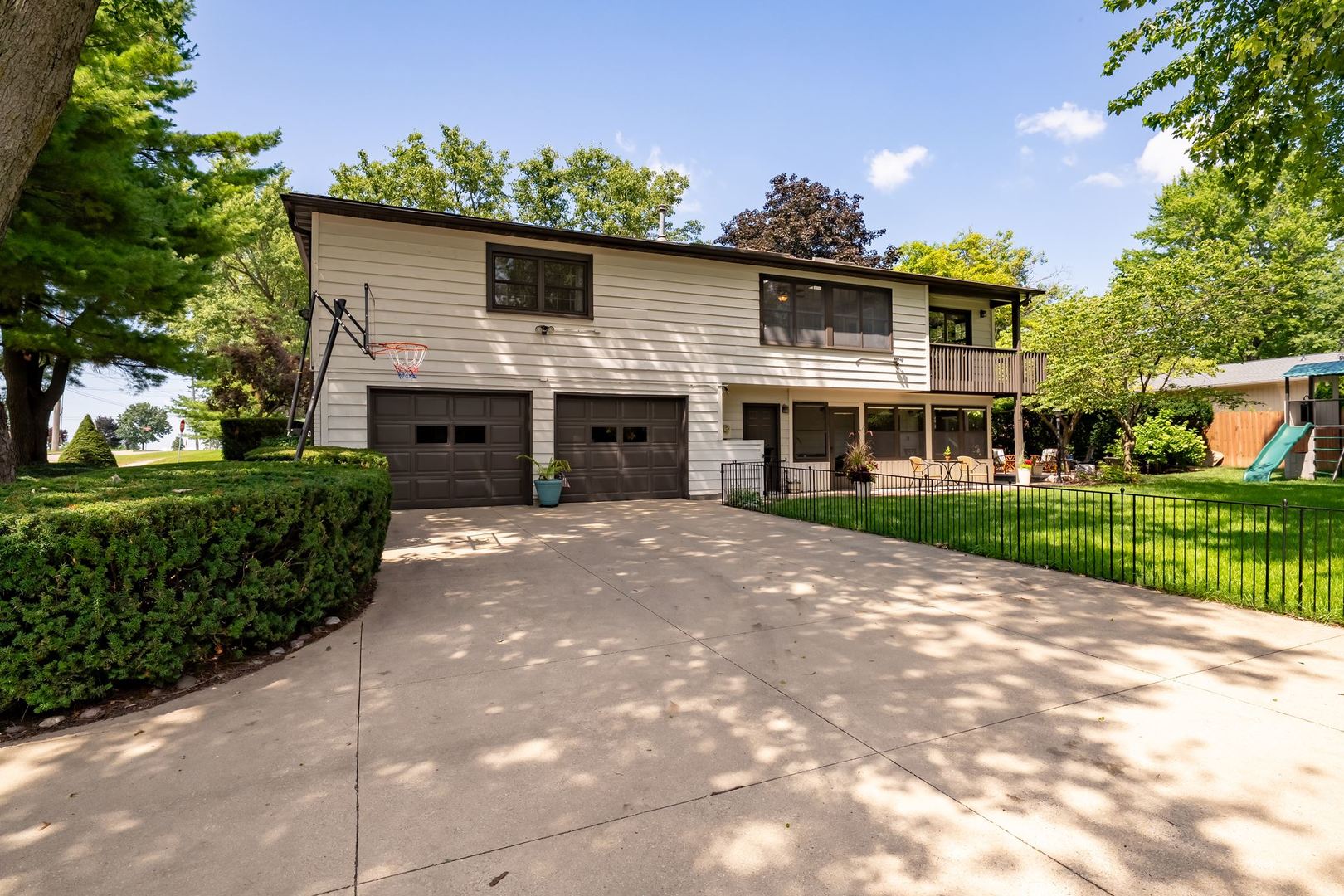1023 Barton Drive Normal, IL 61761 - Photo 9 of 42