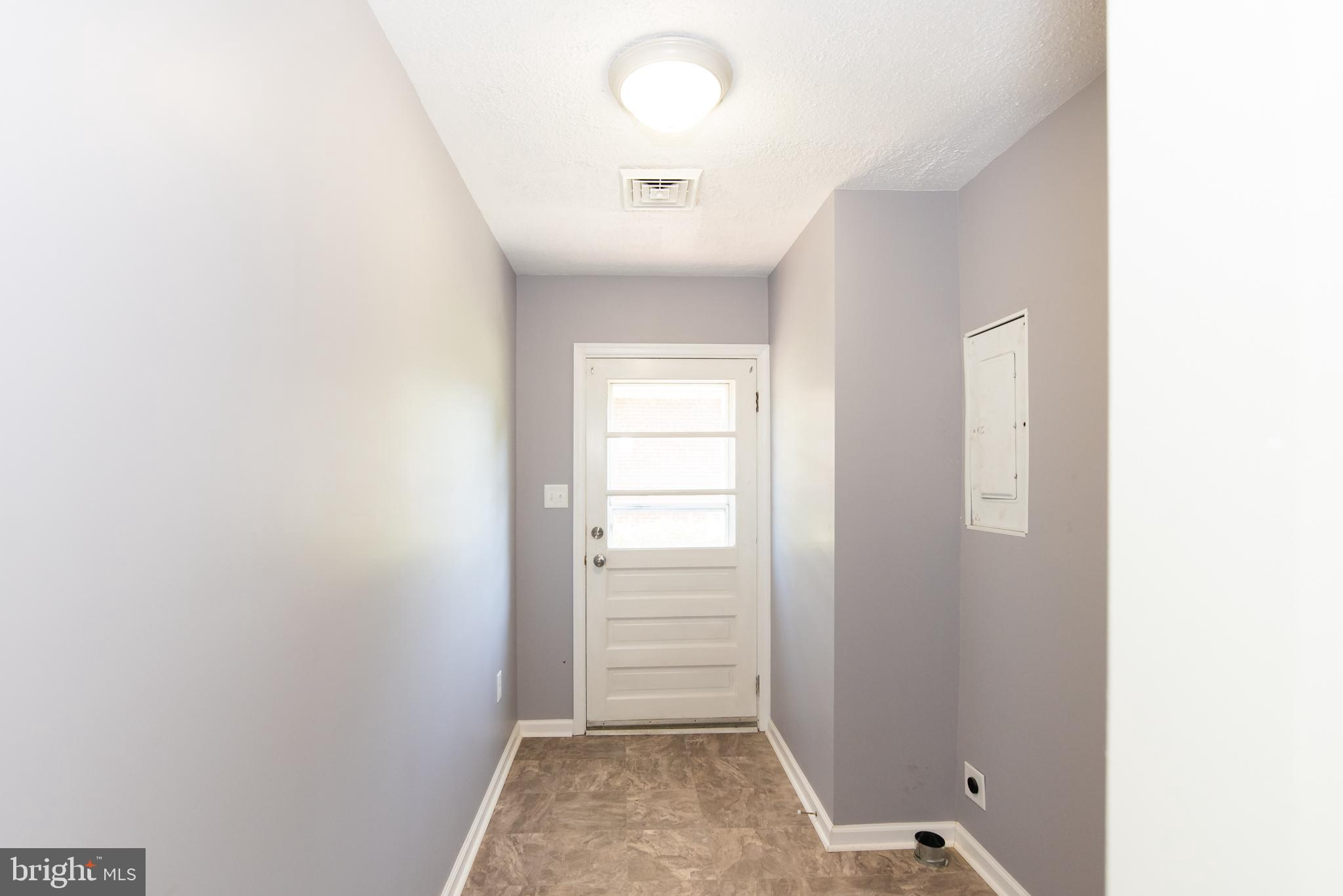 907 Rutherford Road Richmond, VA 23225 - Photo 5 of 21 Gallery Image 5