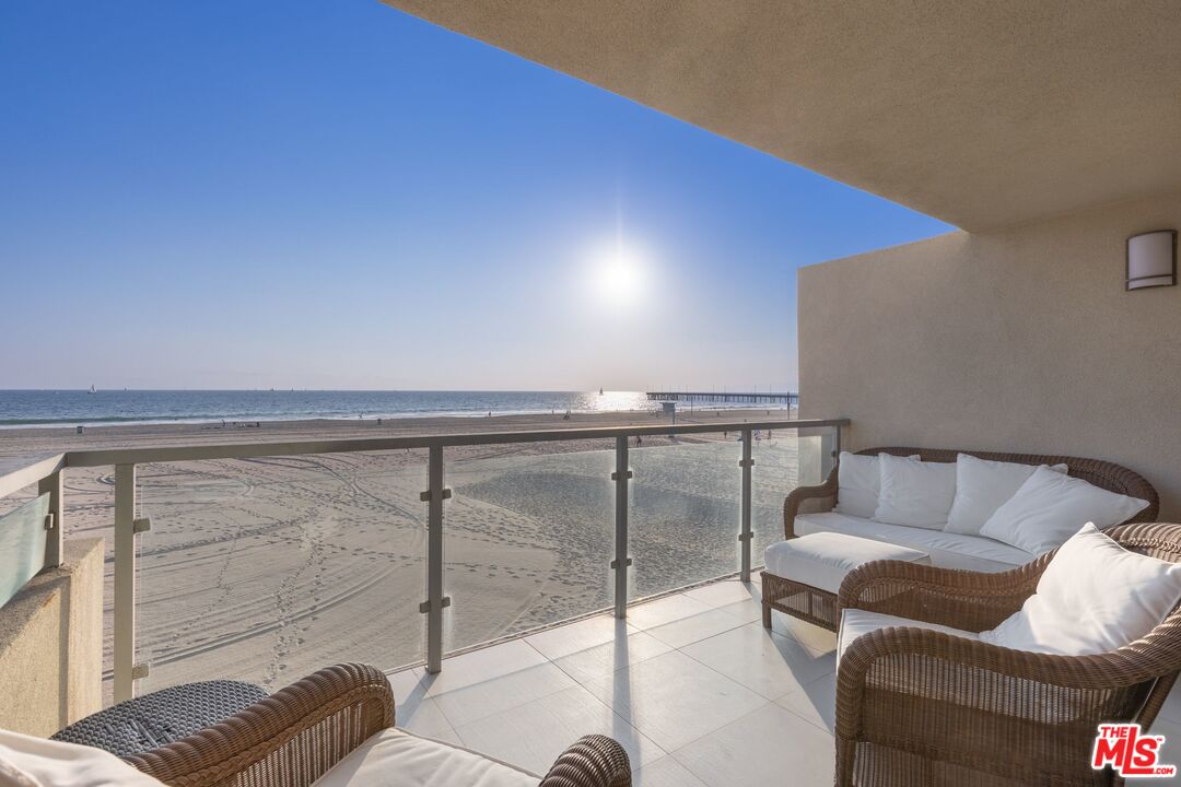 6 Eastwind Street, Unit 230 Marina del Rey, CA 90292 - Photo 5 of 19