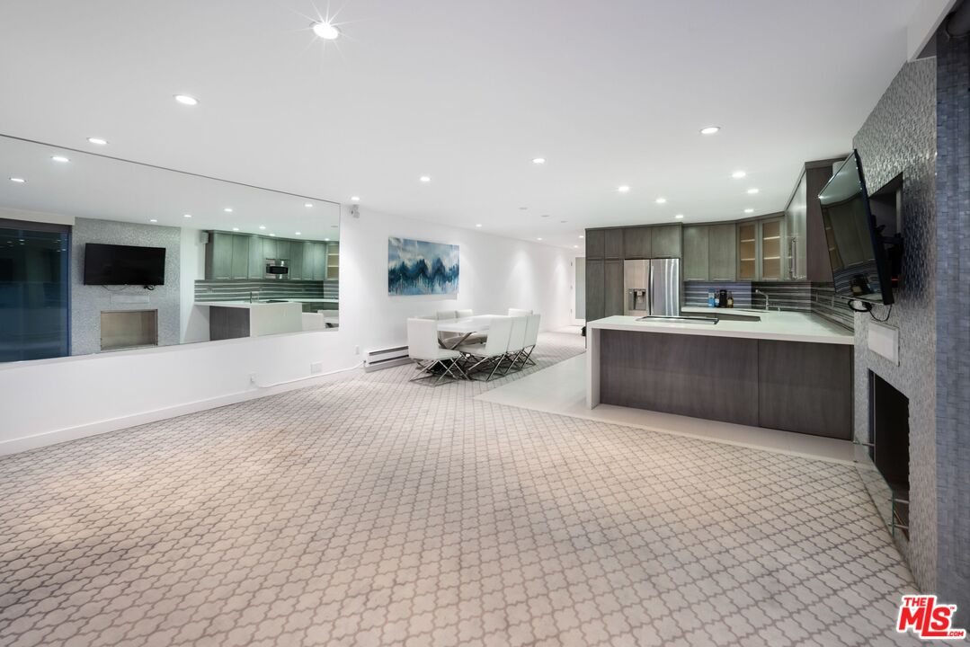 6 Eastwind Street, Unit 230 Marina del Rey, CA 90292 - Photo 8 of 19