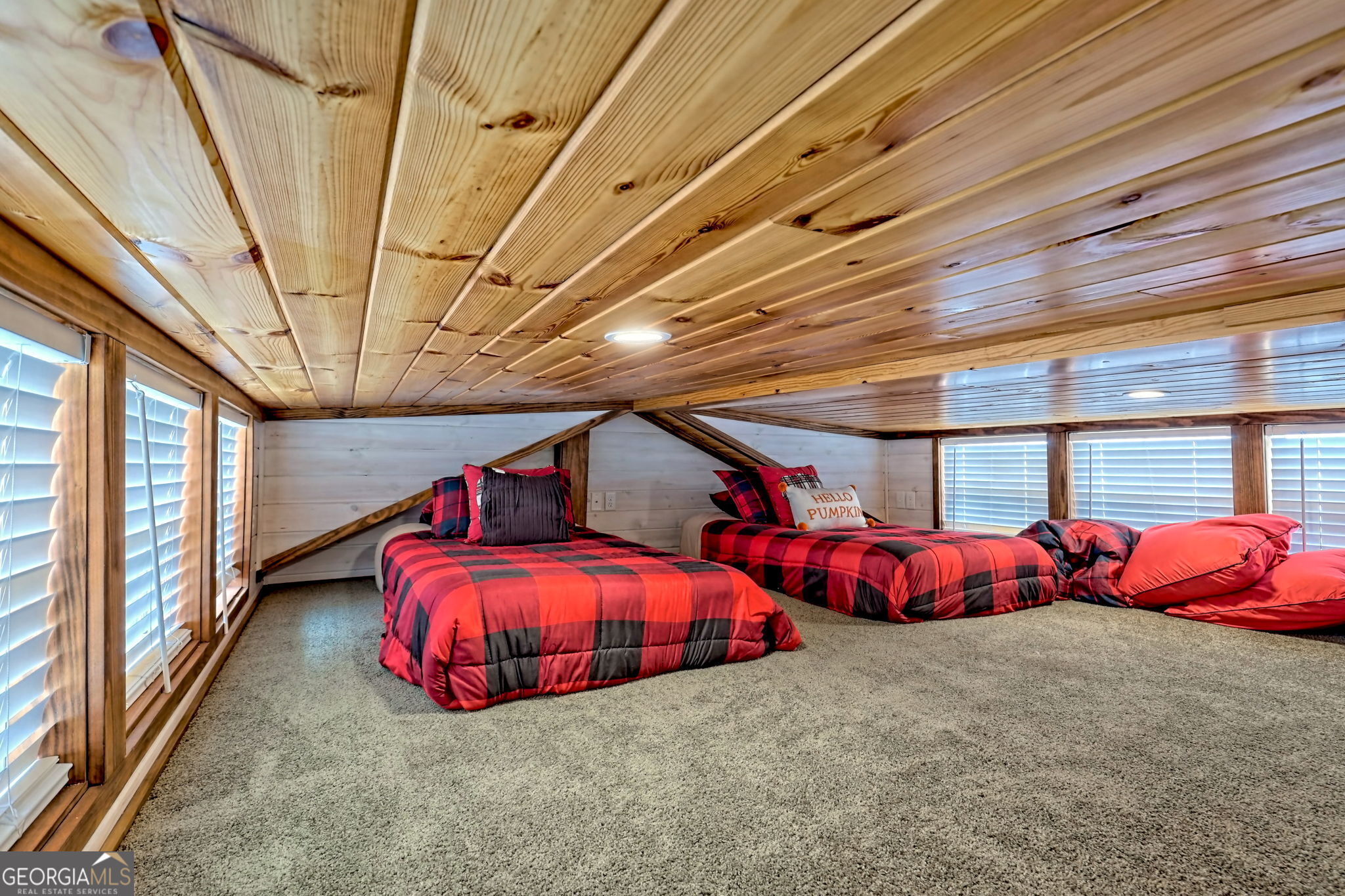 4960 Laurel Lodge Road Clarkesville, GA 30523 - Photo 22 of 29 a view of a room with front door