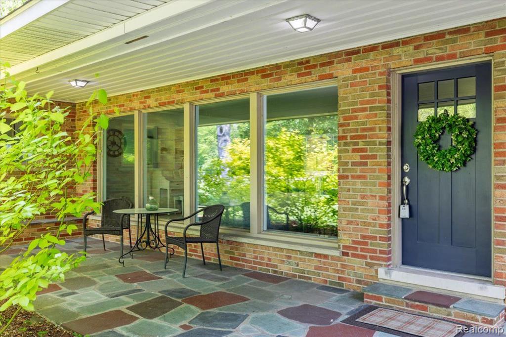 1933 John R Road Rochester Hills, MI 48307 - Photo 12 of 60