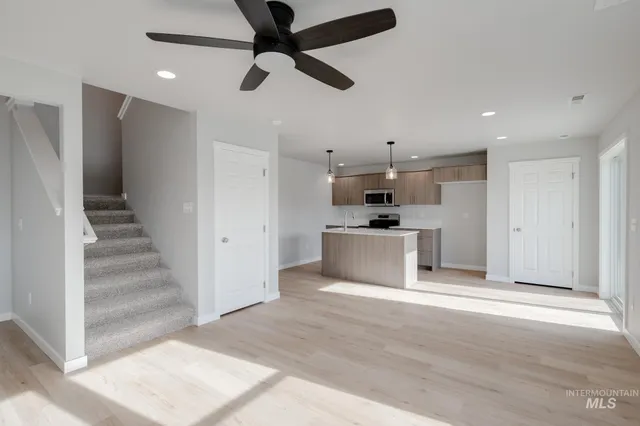 $359,990 | 217 Moose Street, Horseshoe Bend, ID 83629