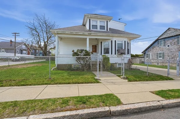 $549,900 | 62 Topham Street, New Bedford, MA 02746