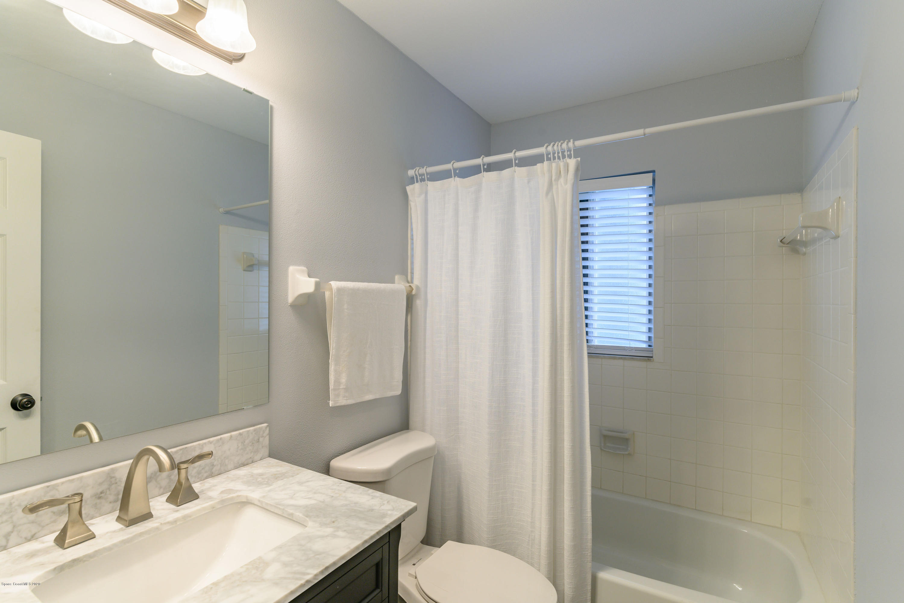 463 Archer Road Southeast Palm Bay, FL 32909 - Photo 14 of 19 Bathroom