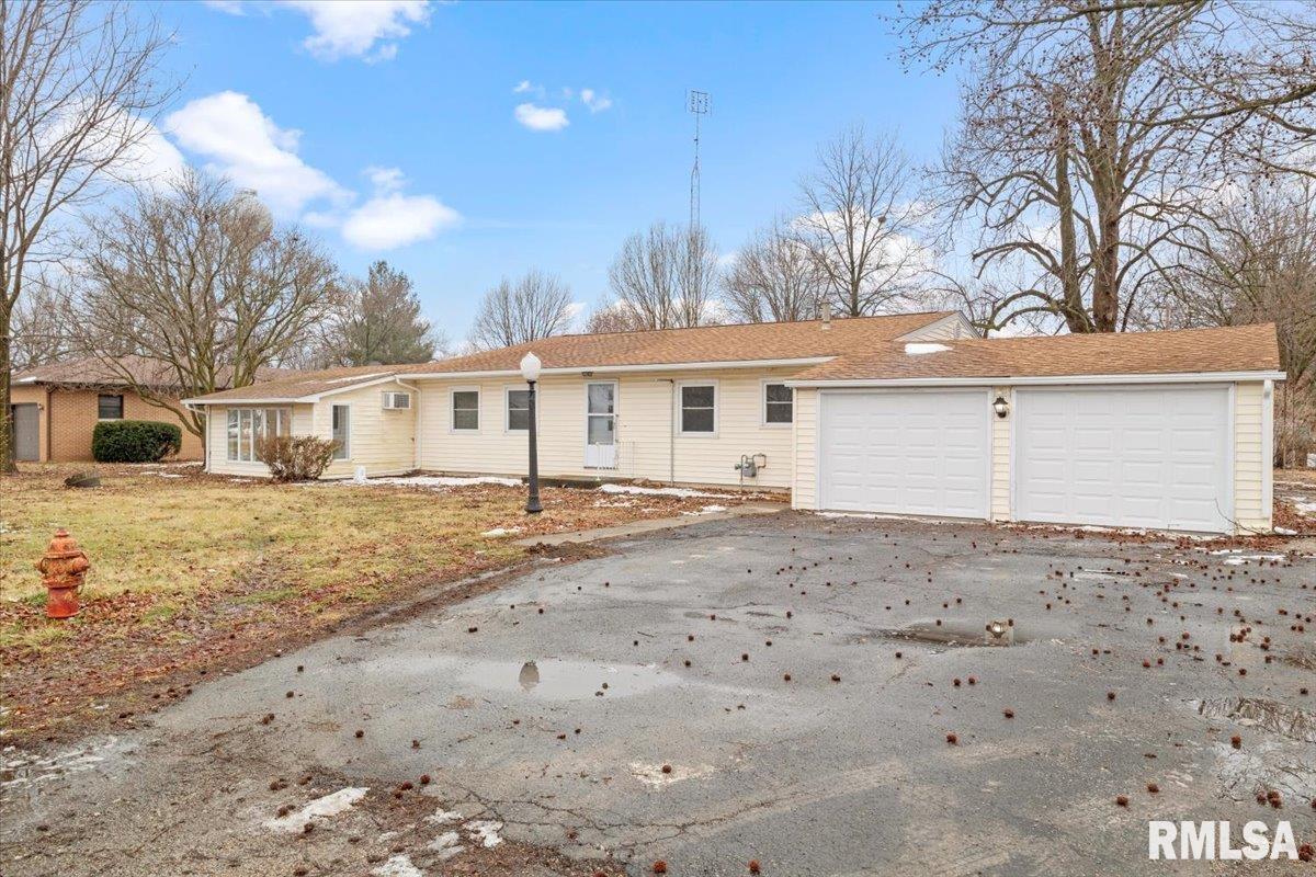 18907 State Rte 4 Virden, IL 62690 - Photo 1 of 42 Gallery Image 1