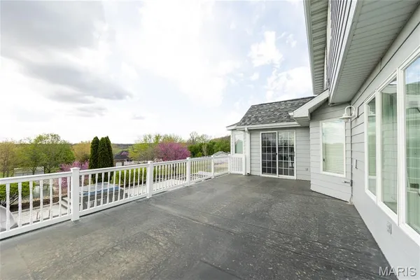 $739,000 | 10605 Larson Lane, Rolla, MO 65401