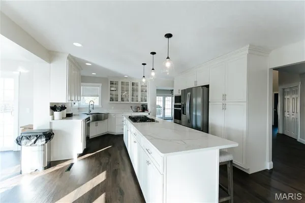 $739,000 | 10605 Larson Lane, Rolla, MO 65401