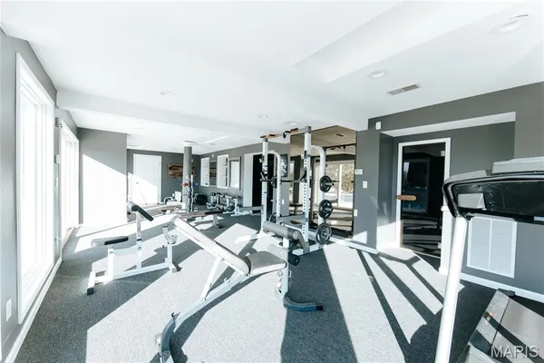 $739,000 | 10605 Larson Lane, Rolla, MO 65401