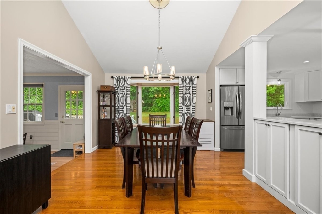 3 Bantry Road Southborough, MA 01772 - Photo 7 of 39 Gallery Image 7