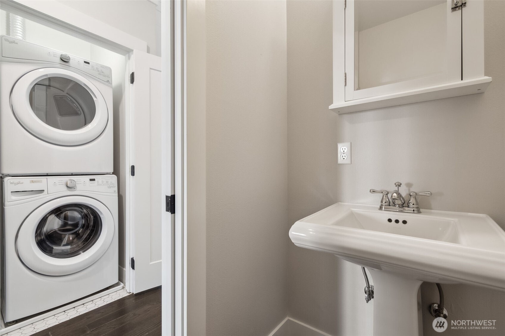 211 Market Street Pacific Beach, WA 98571 - Photo 13 of 28