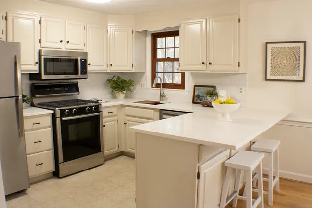 $455,000 | 436 Wellman Avenue, Unit 436, Chelmsford, MA 01863