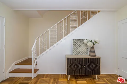 $789,000 | 5383 Village, Los Angeles, CA 90016