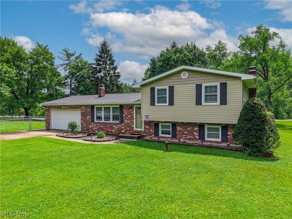 4713 Sherman Road Kent, OH 44240 - Photo 3 of 49