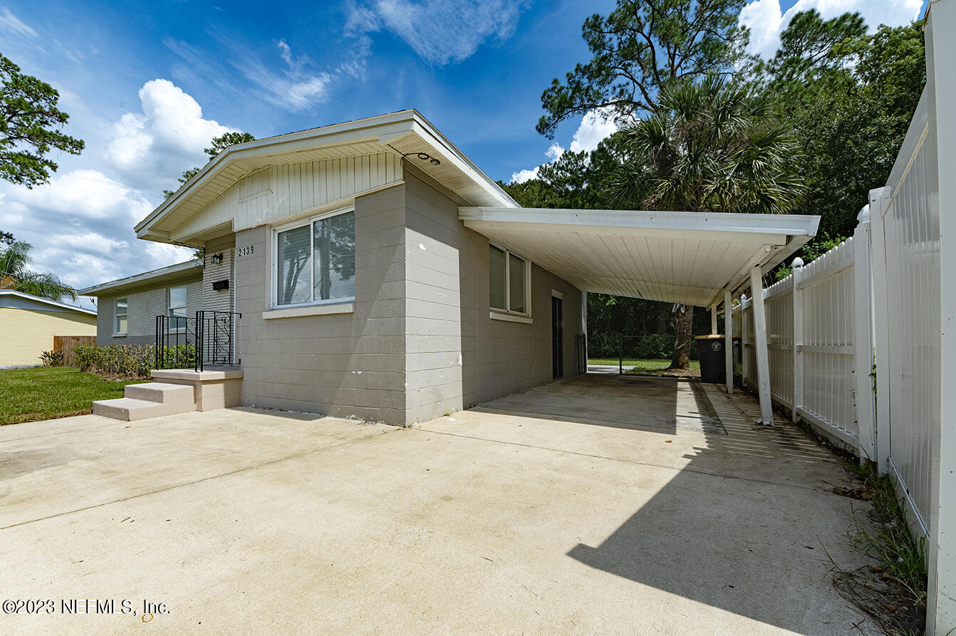 2139 E Road Jacksonville, FL 32216 - Photo 5 of 40 2139 East Rd - 08