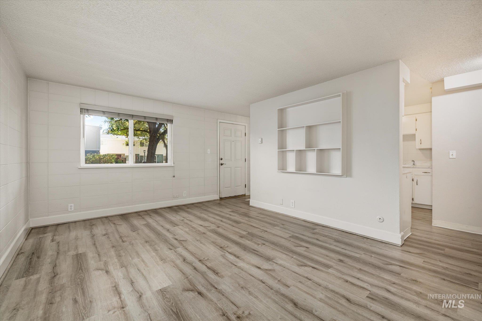 968 South Curtis Road Boise, ID 83705 - Photo 2 of 24 Gallery Image 2