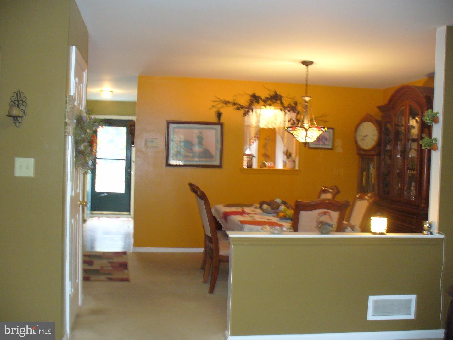 3710 Rosedale Avenue Reading, PA 19605 - Photo 2 of 23
