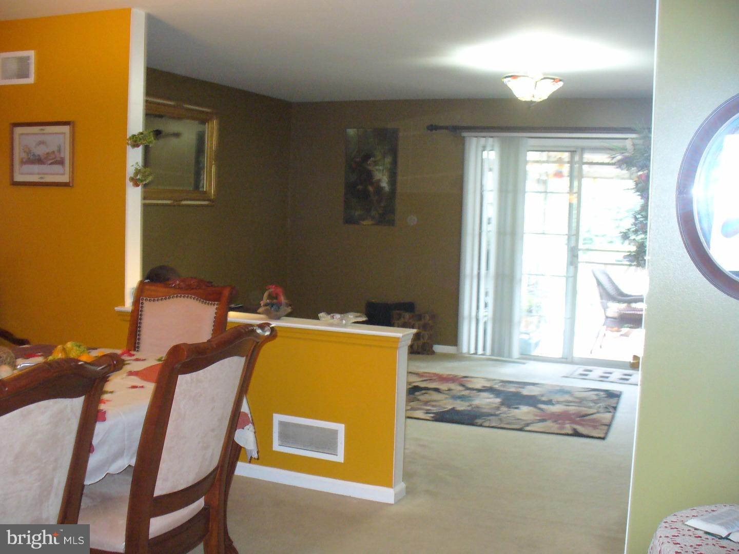 3710 Rosedale Avenue Reading, PA 19605 - Photo 3 of 23