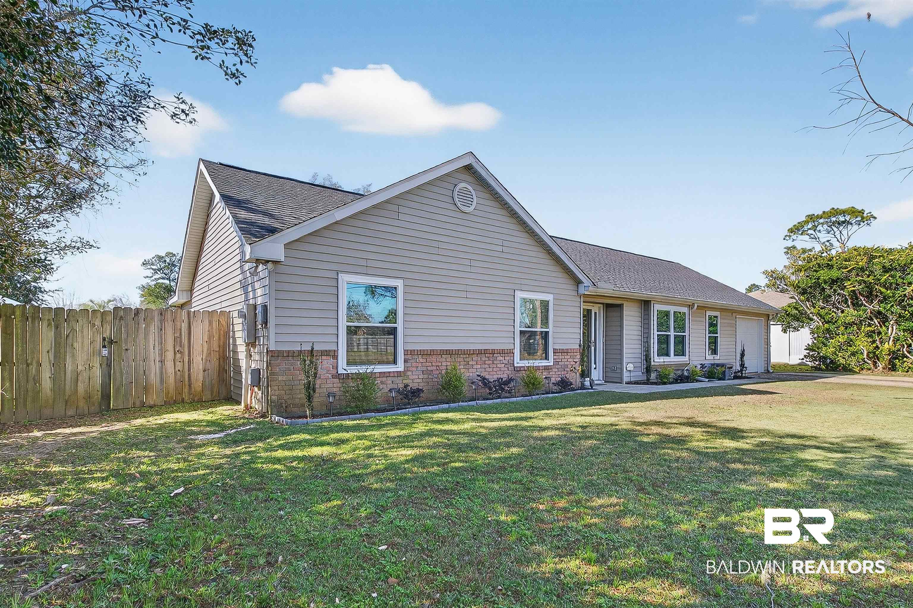2 Magnolia Circle Foley, AL 36535 - Photo 2 of 45