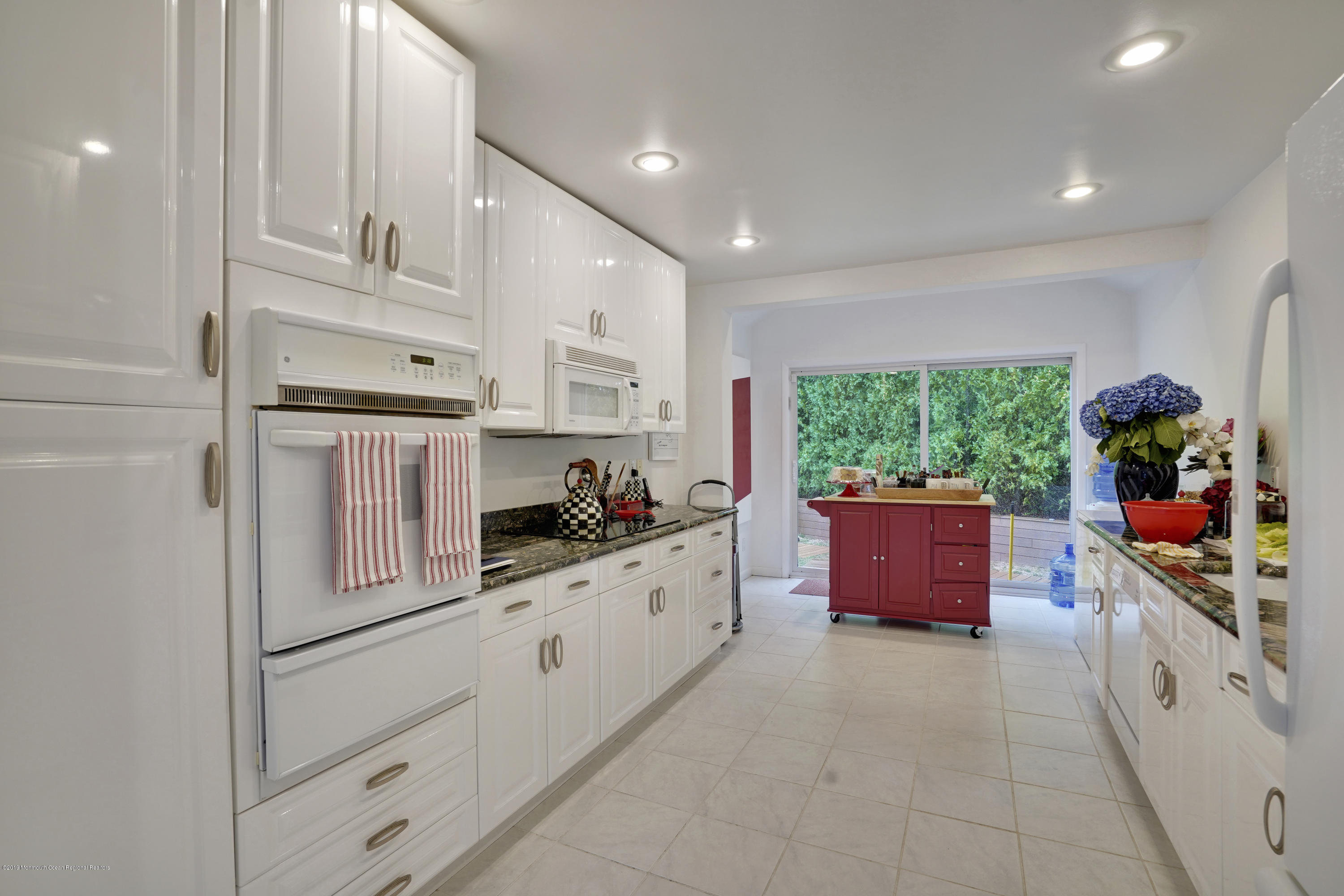 2 Pleasant Place Deal, NJ 07723 - Photo 12 of 26 mjb00036-mjb00040