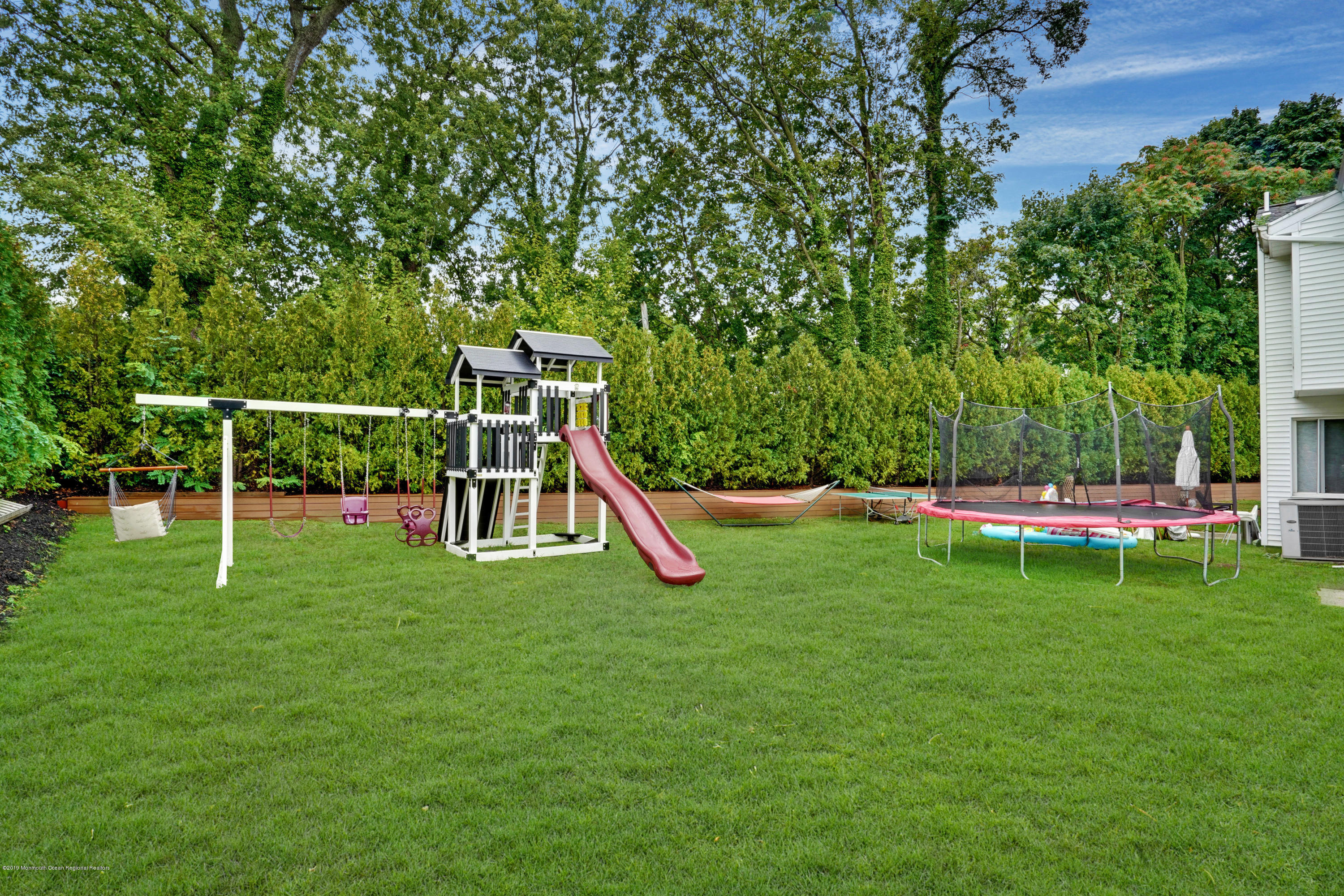 2 Pleasant Place Deal, NJ 07723 - Photo 3 of 26 mjb00126-mjb00130_1