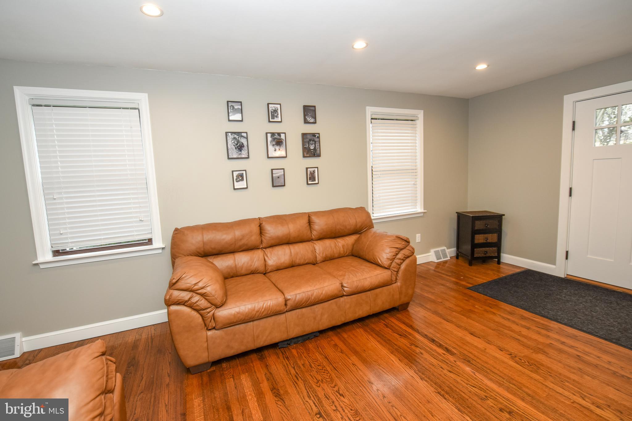 8052 Pine Road Philadelphia, PA 19111 - Photo 8 of 31 Gallery Image 8