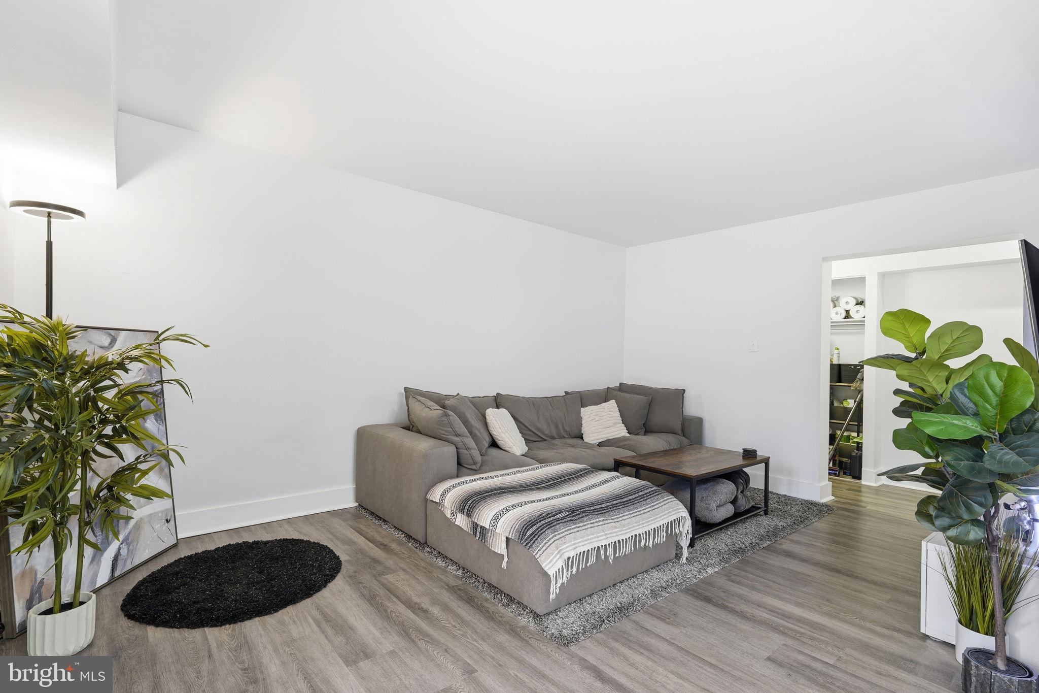 11647 Stoneview Square, Unit 88/2B Reston, VA 20191 - Photo 3 of 25