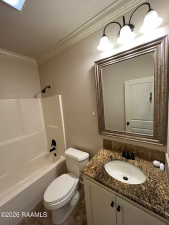 $2,250 | 204 Crenshaw Drive, Lafayette, LA 70508