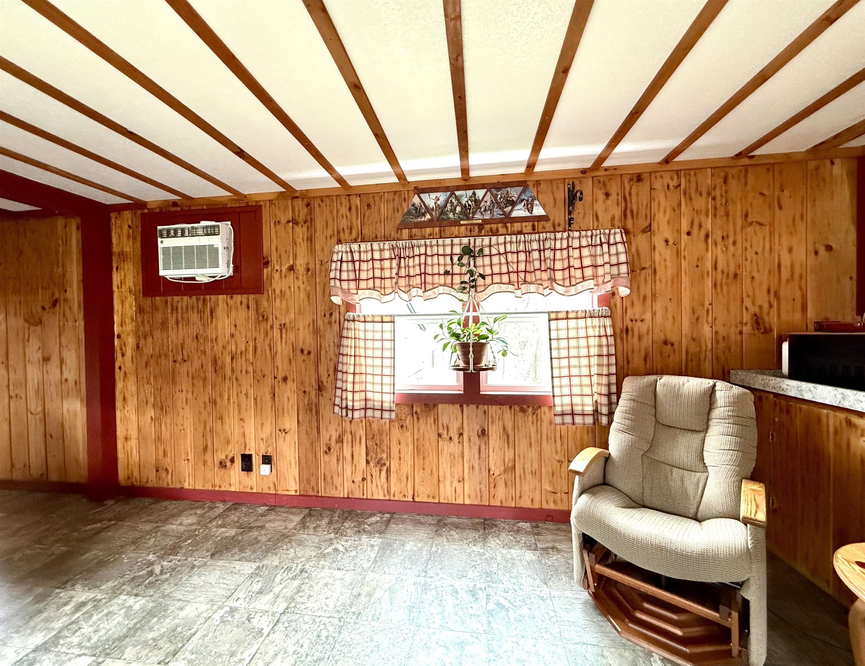 7680 Highway 102 Guildhall, VT 05905 - Photo 21 of 40