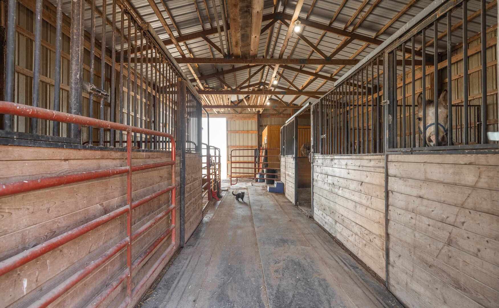 1740 Brier Creek Road, Unit 1 Harrisburg, IL 62946 - Photo 37 of 52 a view of a porch with wooden floor and brick walls