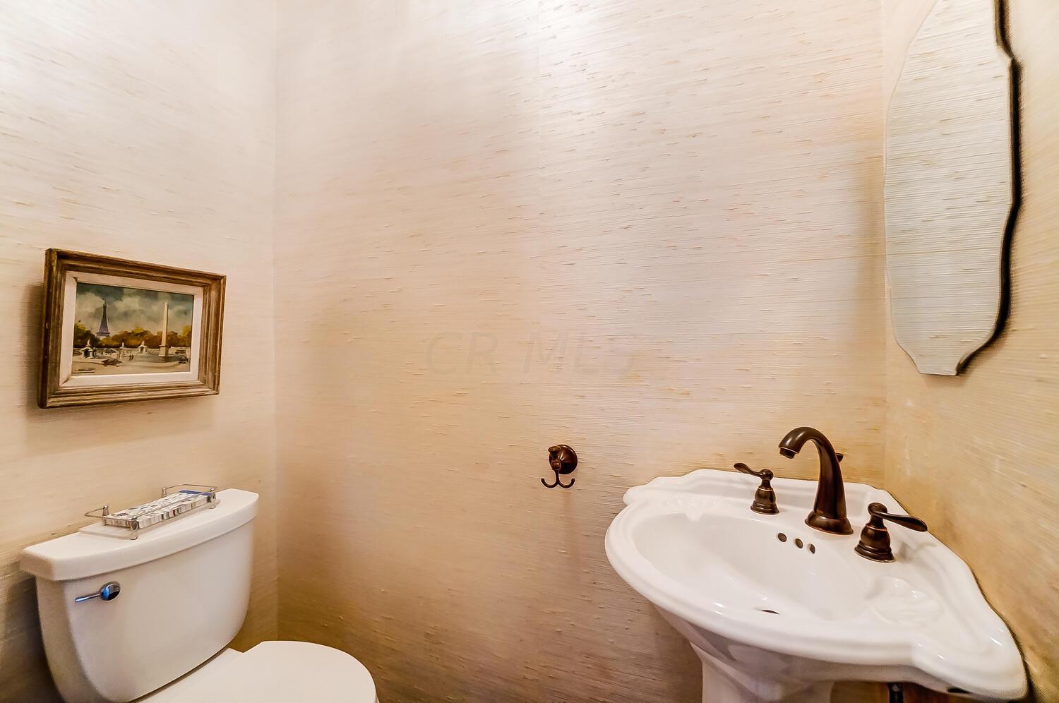 2272 Tremont Road Upper Arlington, OH 43221 - Photo 35 of 81