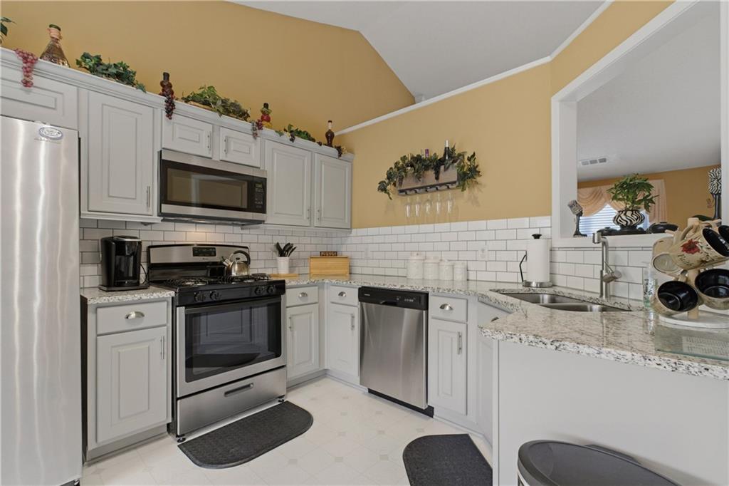 790 Heyford View Austell, GA 30106 - Photo 9 of 31