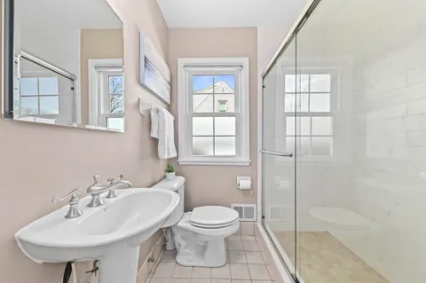 $385,000 | W63N391 Hillcrest Avenue, Cedarburg, WI 53012