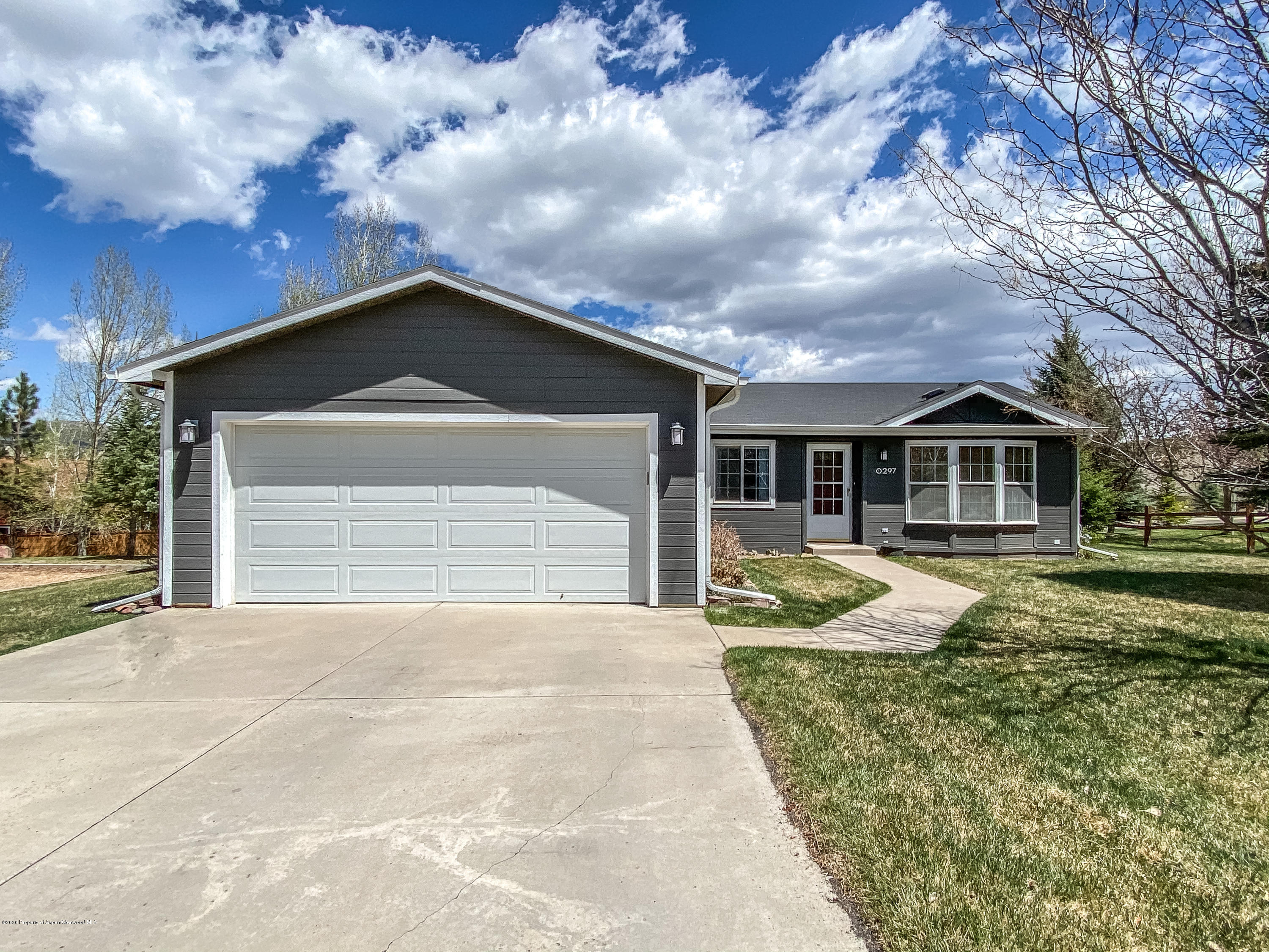 297 Navajo Road Gypsum, CO 81637 - Photo 2 of 21 Front