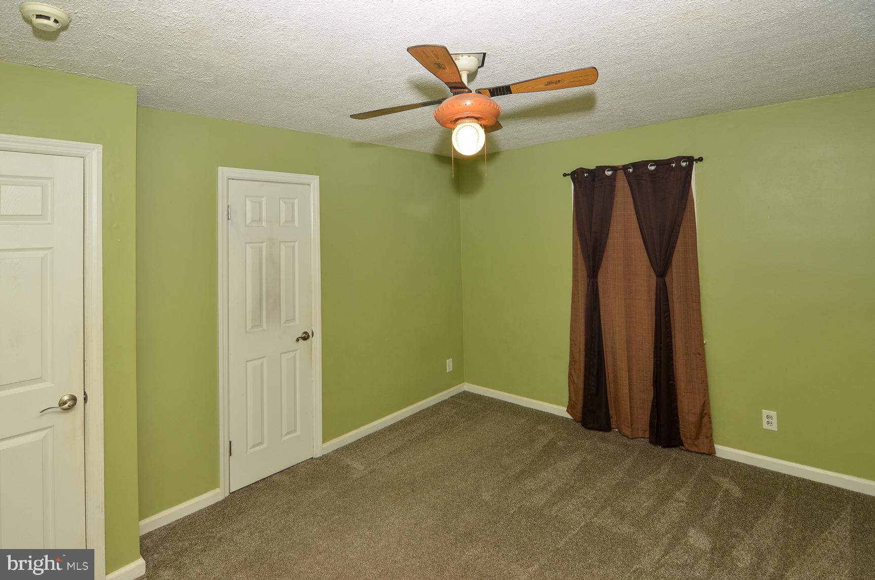 65 Unwin Drive Hamilton, NJ 08610 - Photo 19 of 37 Bedroom 2