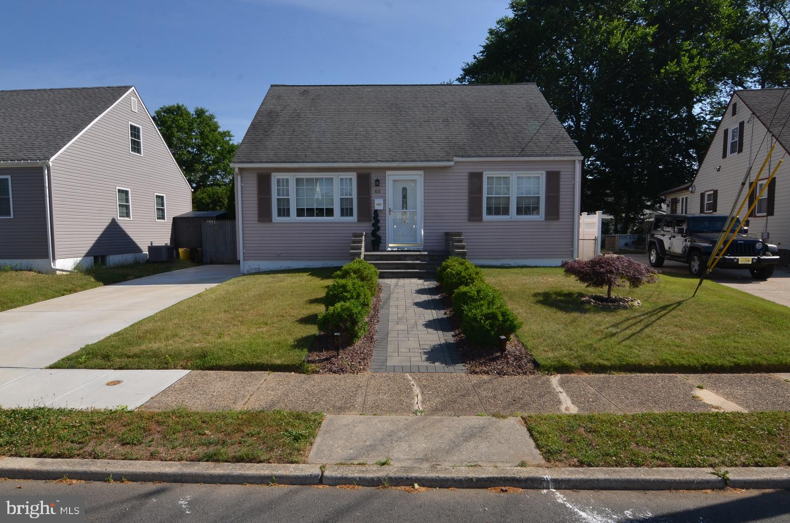 65 Unwin Drive Hamilton, NJ 08610 - Photo 2 of 37 Exterior Front