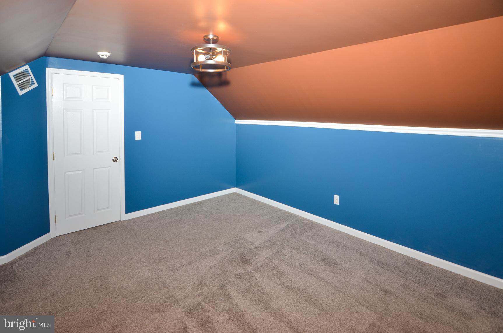 65 Unwin Drive Hamilton, NJ 08610 - Photo 25 of 37 Bedroom 3