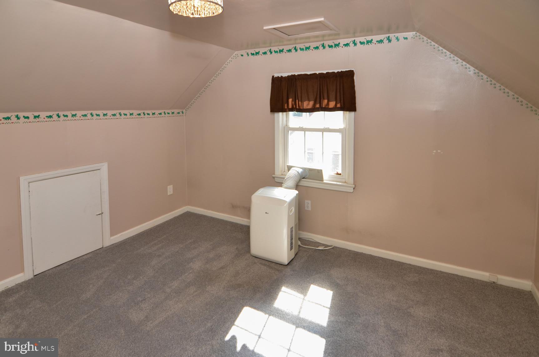 65 Unwin Drive Hamilton, NJ 08610 - Photo 27 of 37 Bedroom 4