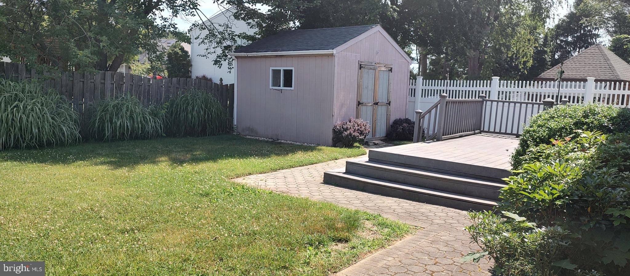 65 Unwin Drive Hamilton, NJ 08610 - Photo 33 of 37 Backyard