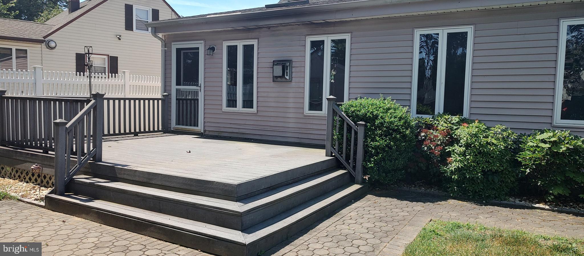 65 Unwin Drive Hamilton, NJ 08610 - Photo 34 of 37 Deck