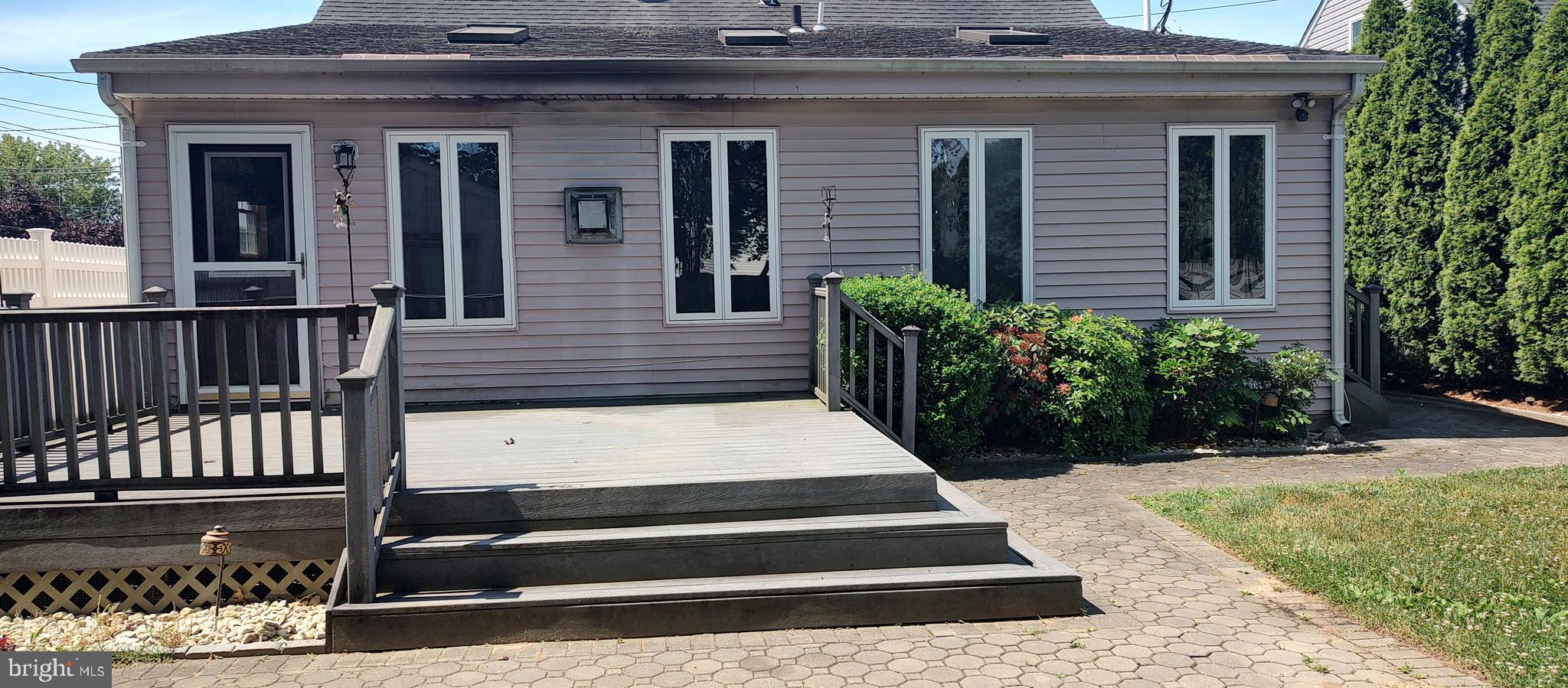 65 Unwin Drive Hamilton, NJ 08610 - Photo 36 of 37 Deck