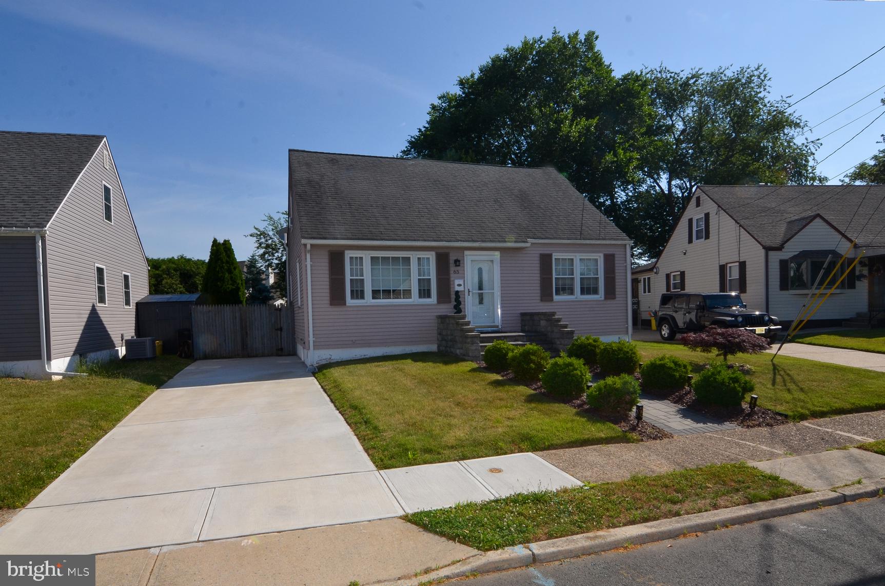 65 Unwin Drive Hamilton, NJ 08610 - Photo 37 of 37 Exterior Front