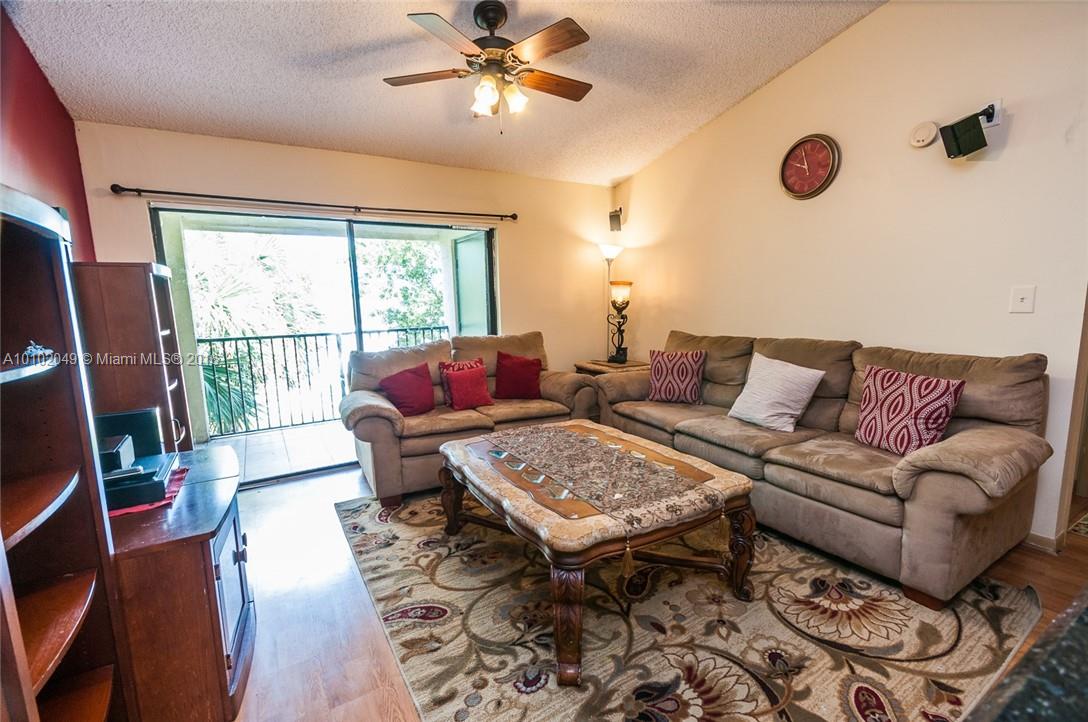 570 South Park Road, Unit 336 Hollywood, FL 33021 - Photo 4 of 26 Gallery Image 4