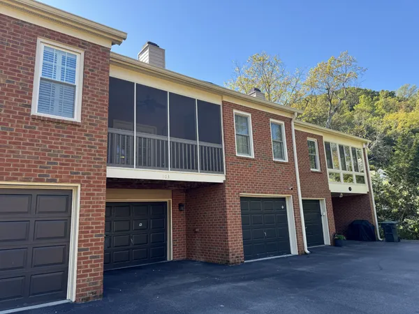 $459,000 | 103 Windsor Terrace Drive, Nashville, TN 37221