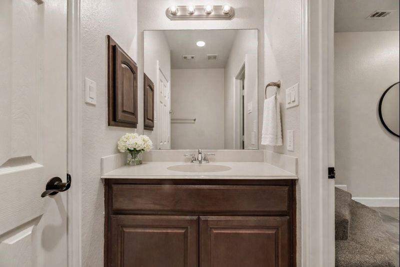 2403 Wild Cherry Way Dallas, TX 75206 - Photo 9 of 18