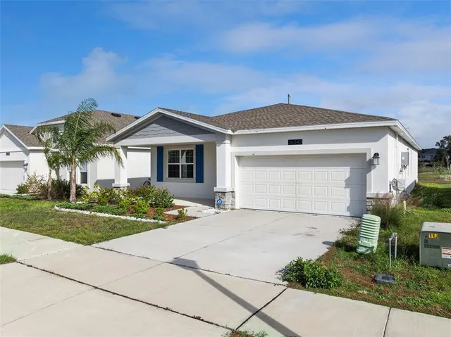 $350,000 | 26340 Feathergrass Circle, Leesburg, FL 34748