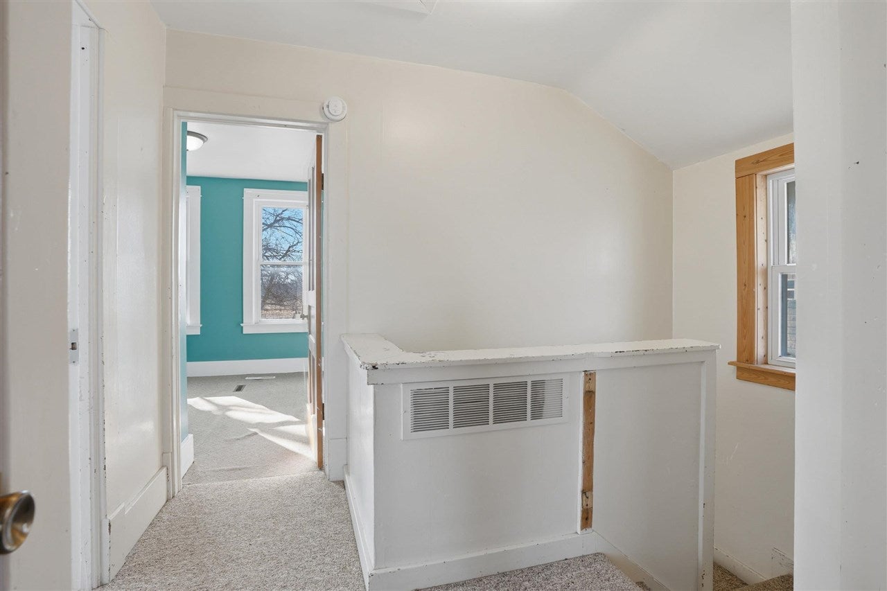 1304 Angle Road Southwest Kalona, IA 52247 - Photo 19 of 74 Gallery Image 19