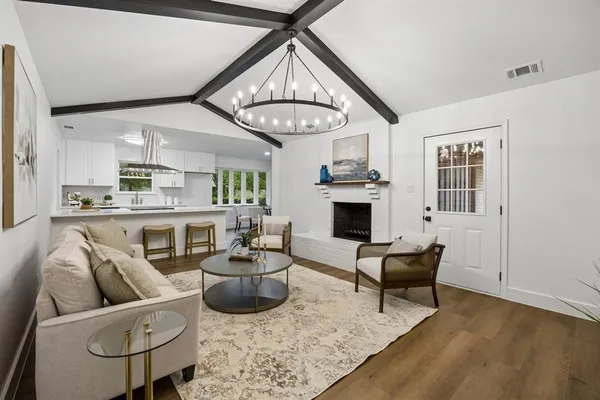 $439,000 | 2524 Glen Lea Drive, Irving, TX 75062