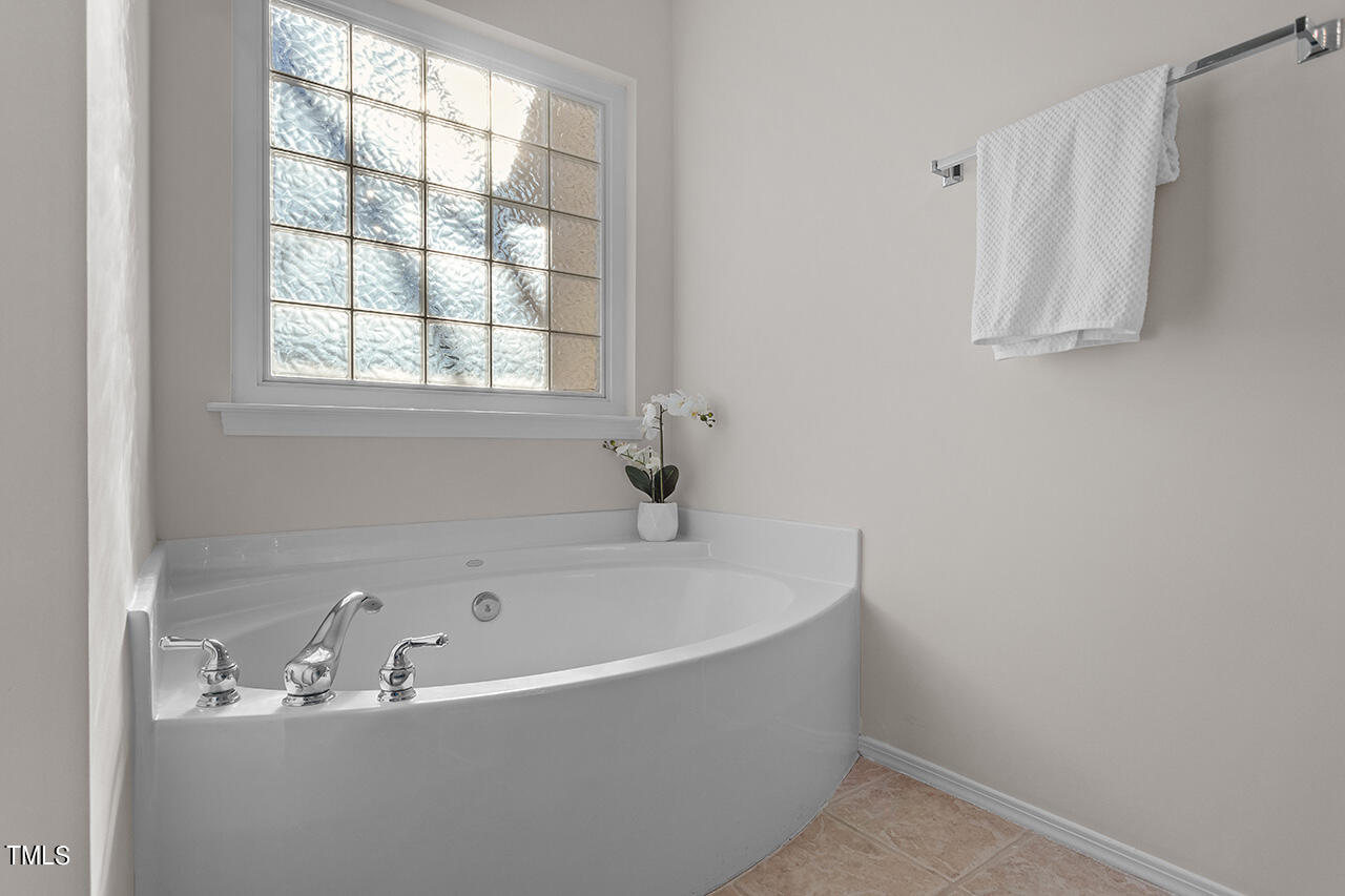 8307 Rubblestone Path Raleigh, NC 27613 - Photo 31 of 36 8307 Rubblestone Path_32