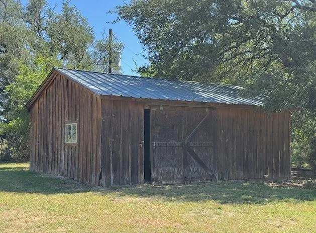 $2,800 | 387 Schmidtzinsky Road, Fredericksburg, TX 78624